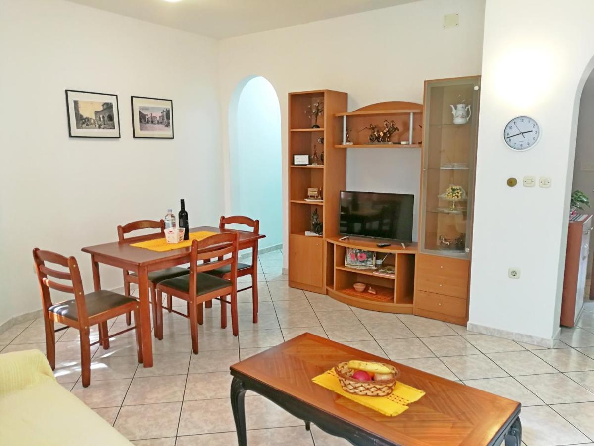 Apartments Ines Medulin Exterior foto